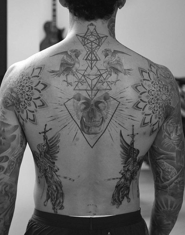 Desain mandala yang simetris